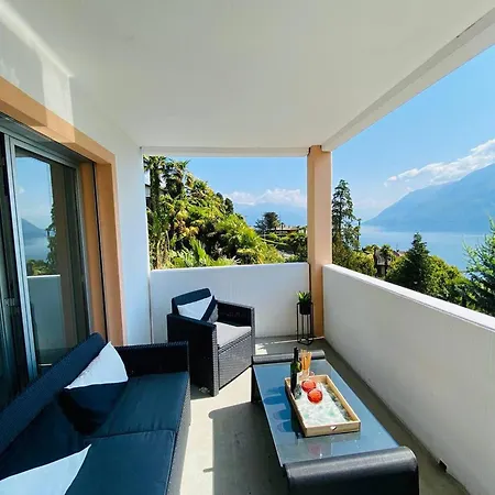 Sunny Modern View Relax Brissago